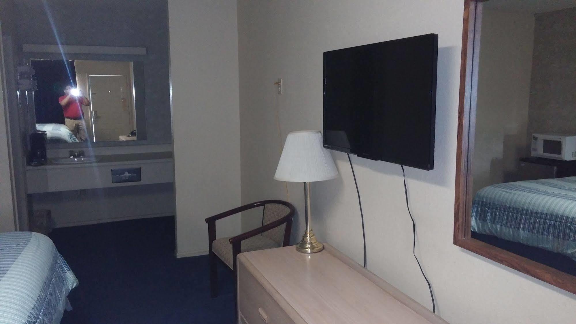 Budget Host Inn Eastland Экстерьер фото